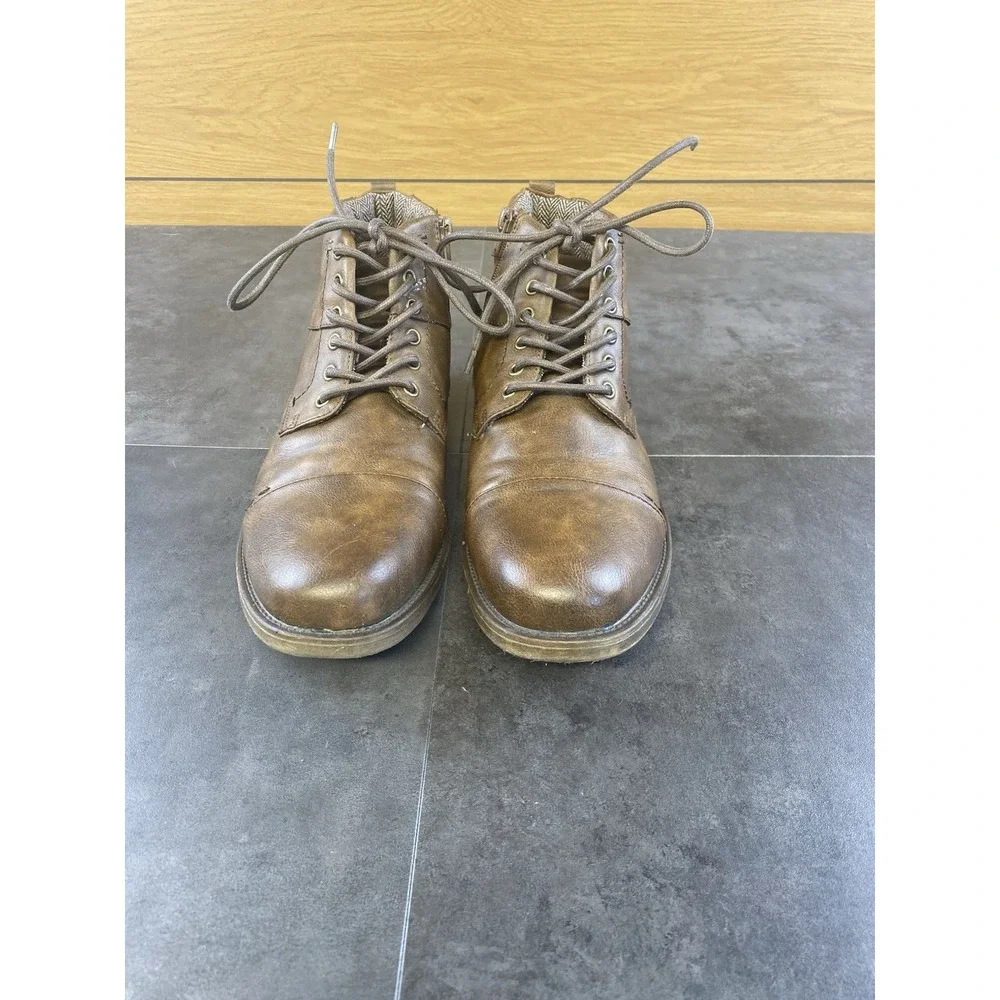 Restoration Men's Russell Distressed Brown Look Zip Boots Size 10-CLEAN